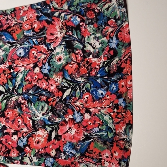 Tahari Floral Square Neck top Size XS - Picture 5 of 10